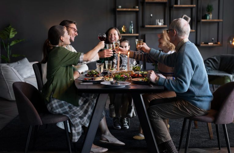 Kako stvoriti prijatnu atmosferu za porodična okupljanja?